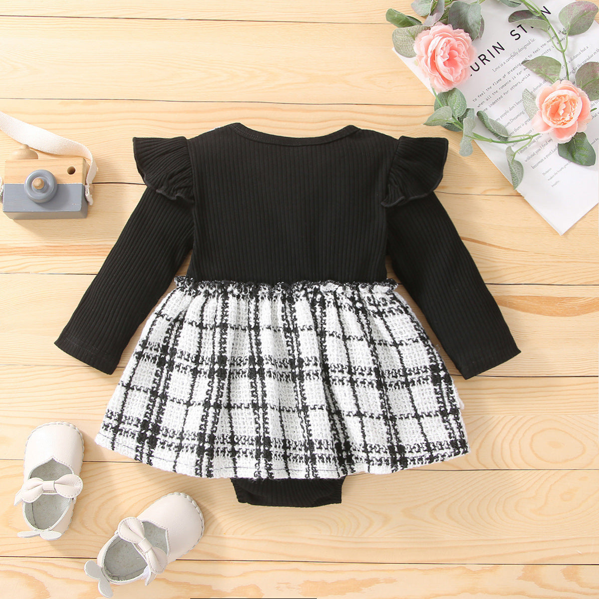Flounced Sleeve Double Bowknot Classic Style One-piece Baby's Gown